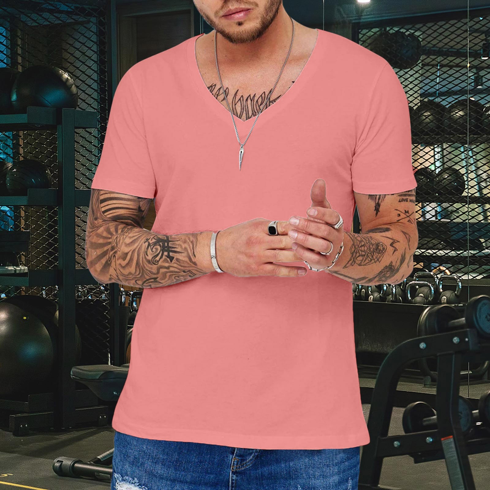 thumbnail image 2 of Camiseta de manga corta con cuello en V para hombre, de secado rápido y transpirable, material spandex, adecuada para el gimnasio o para correr., 2 of 4